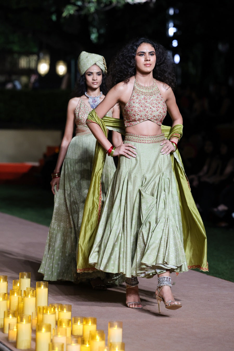 Ghagri Lehenga
Set