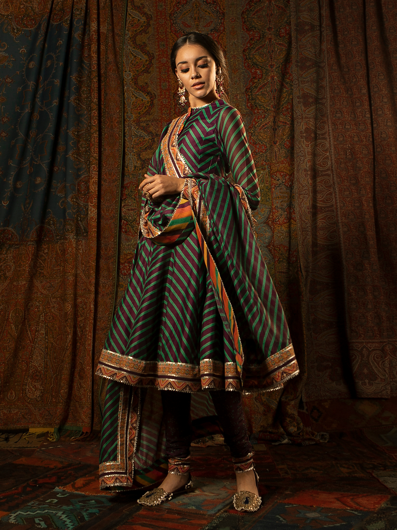 Jamun Mid-Length Kalidaar Set