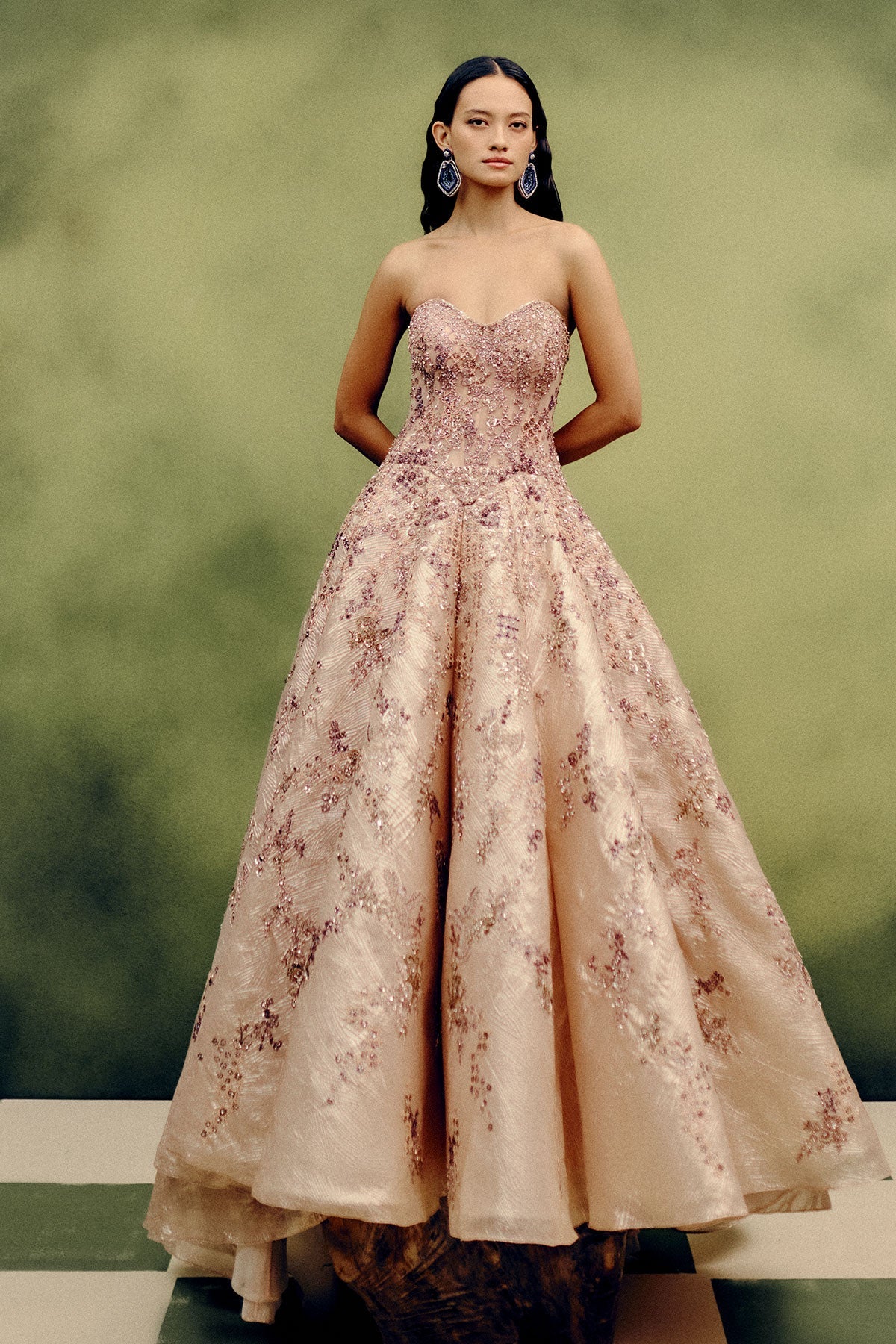 Aurum Ãclat Gown