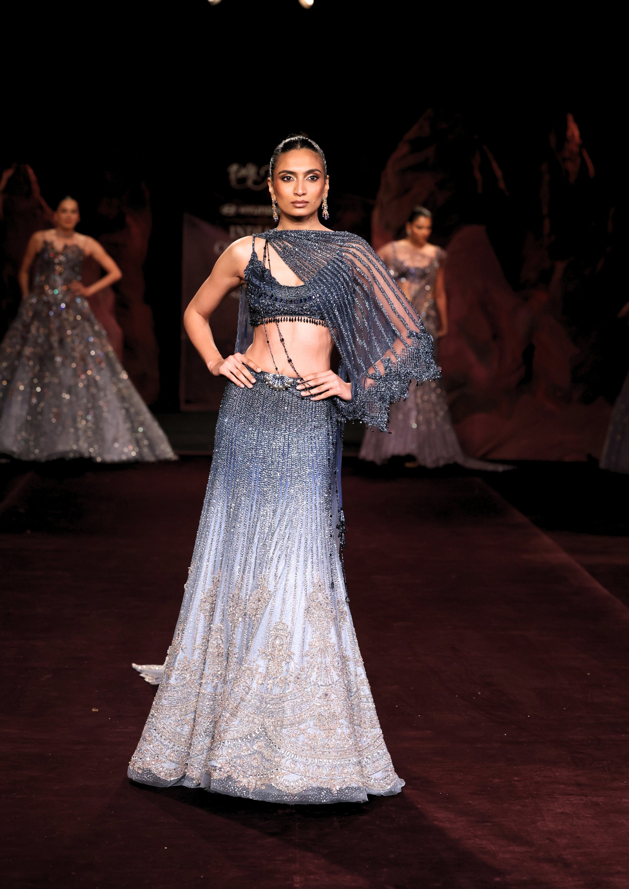 Neel Aabha Lehenga