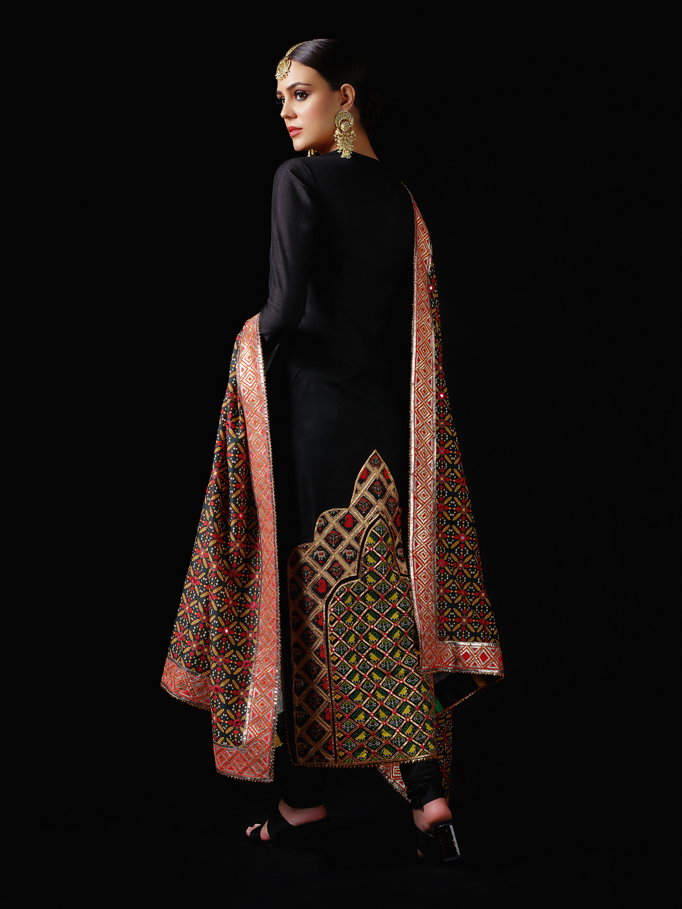 Jharoka Kurta &amp; Churidar