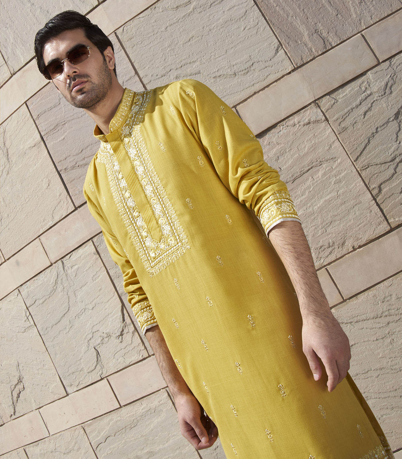 Rose Creeper With Butties Kurta Set