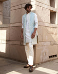 Rose Creeper With Floral Buttis Bandi