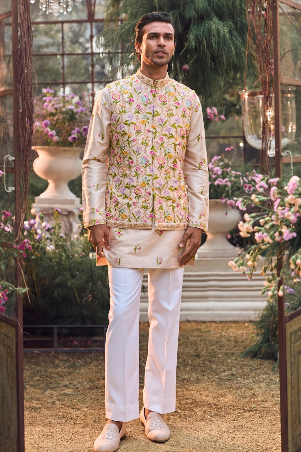 Multi-coloured floral Bundhi Set