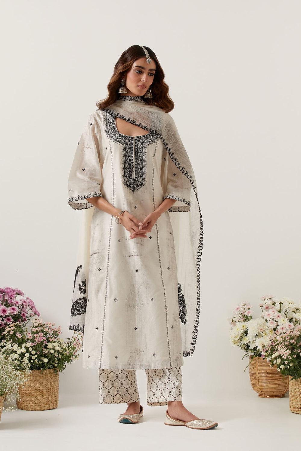 Ivory Kurta Paired With Pants &amp; Dupatta