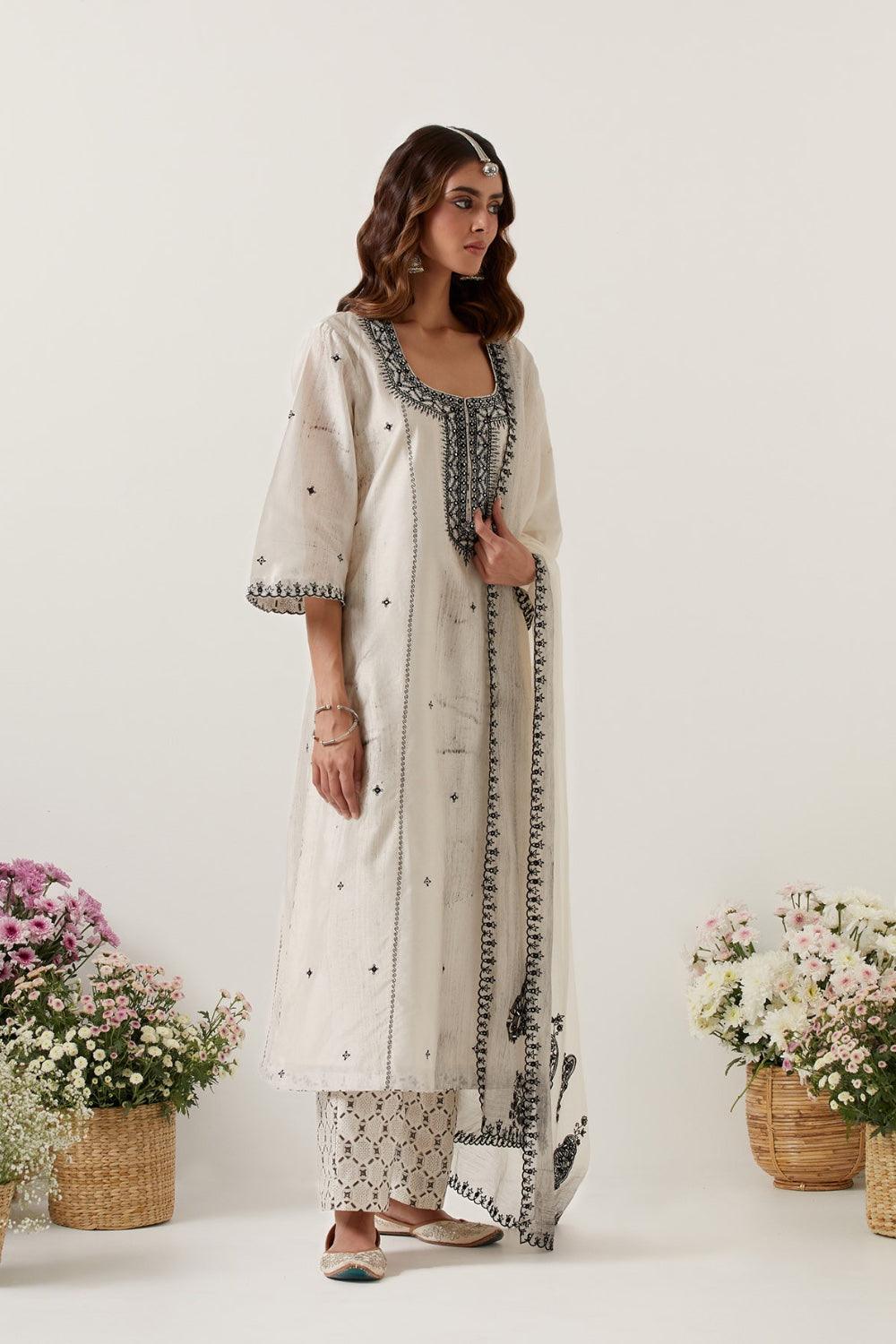 Ivory Kurta Paired With Pants &amp; Dupatta