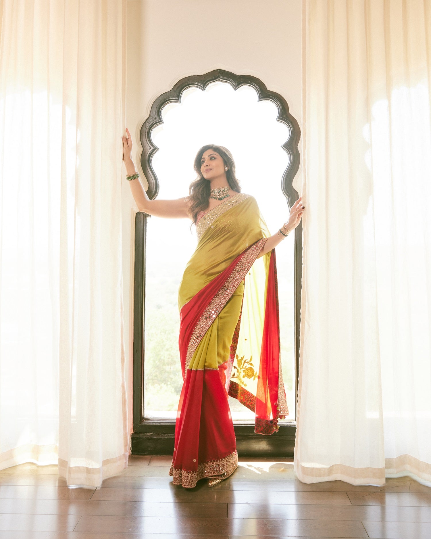 Surkh Laal Saree Set