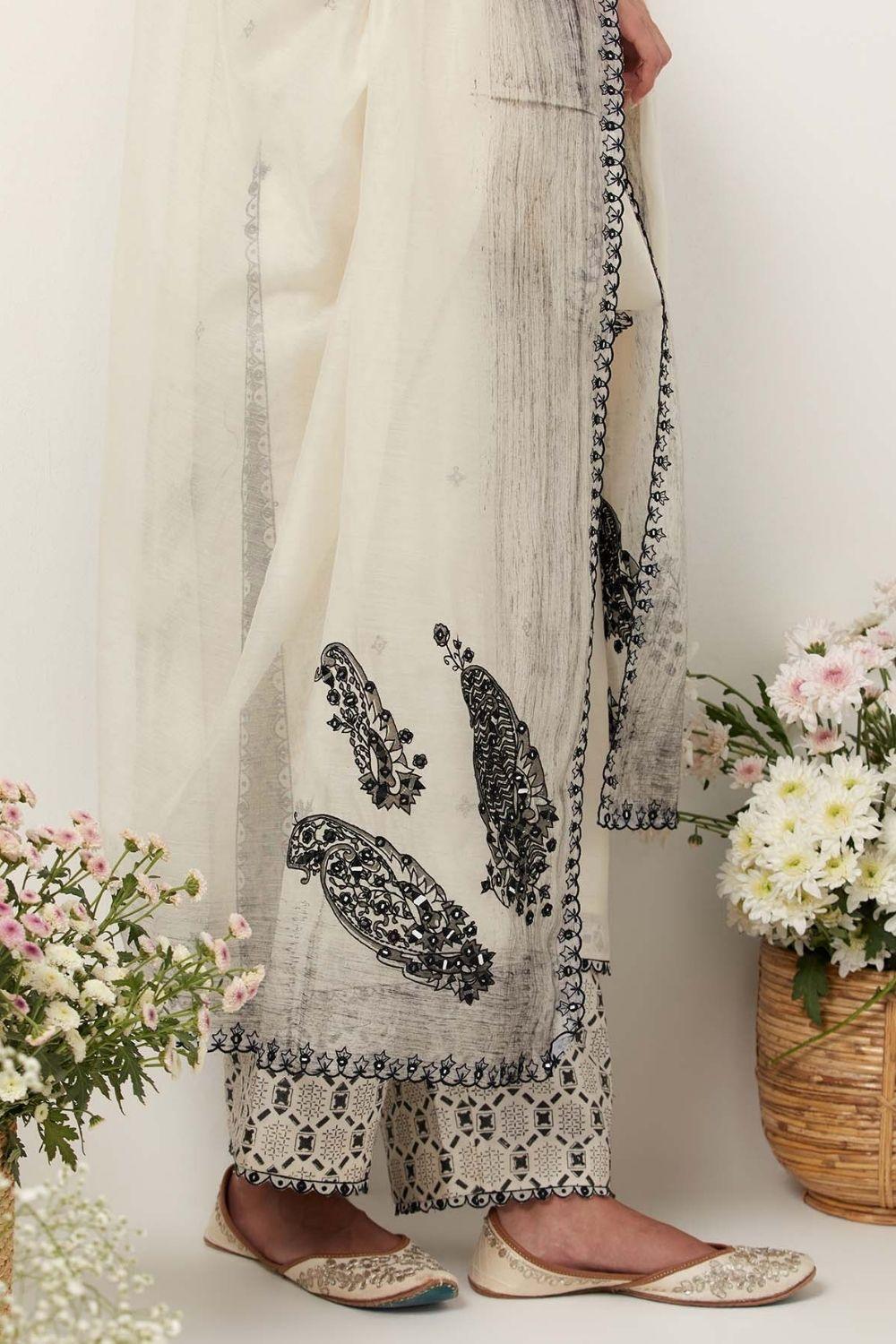 Ivory Kurta Paired With Pants &amp; Dupatta