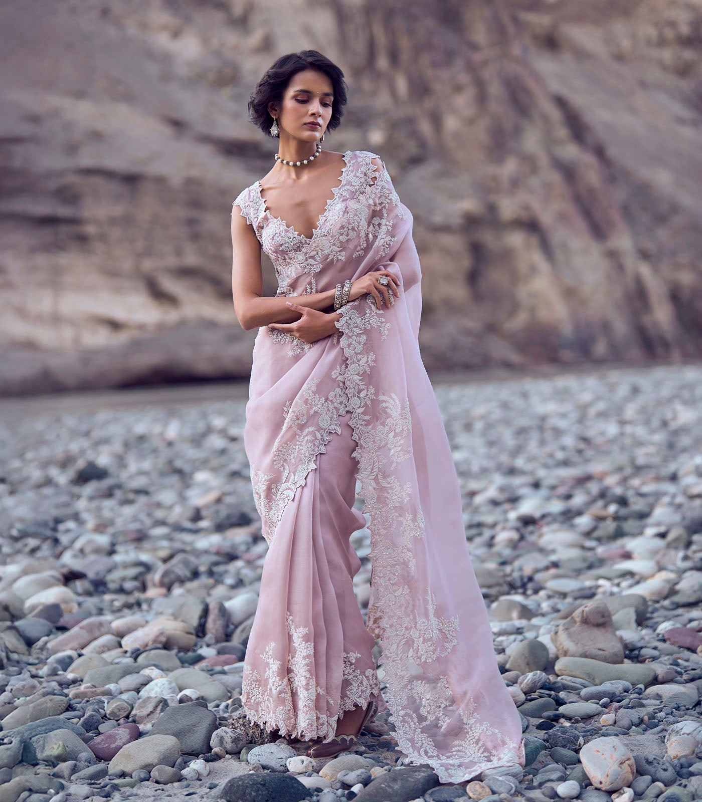 Thread Work Poth Highlighted Saree Set