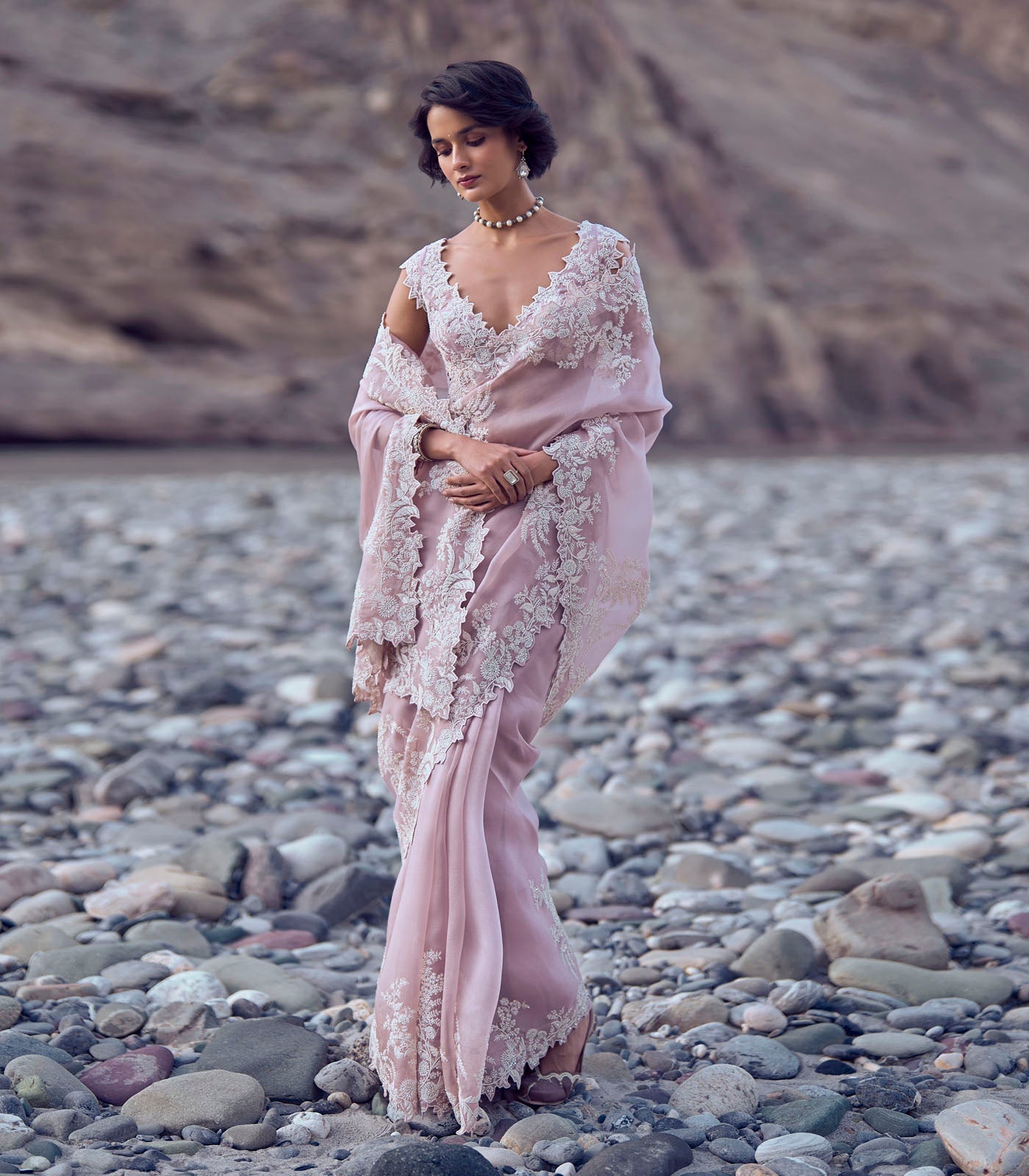 Thread Work Poth Highlighted Saree Set