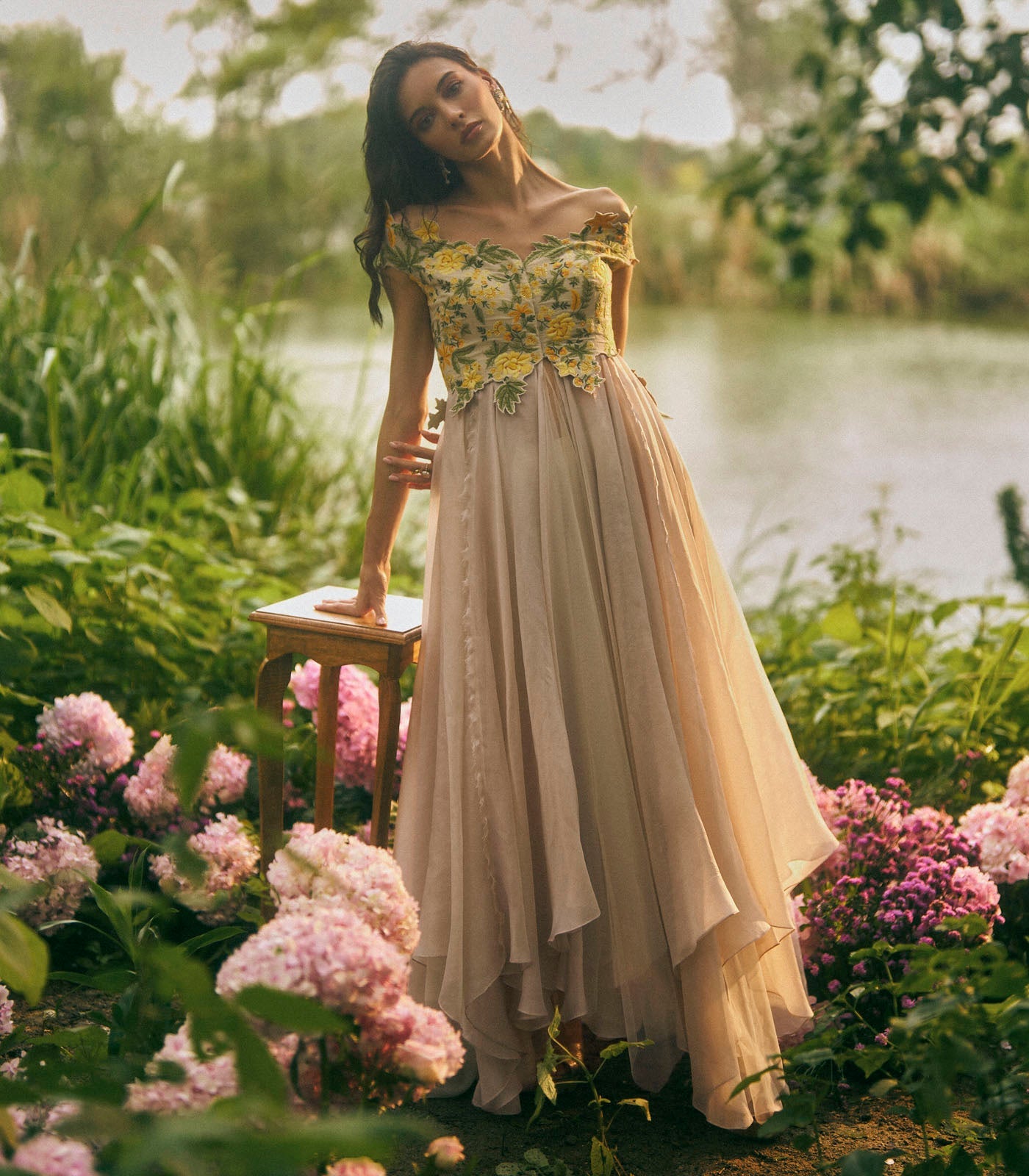 Floral Arnica Gown Set