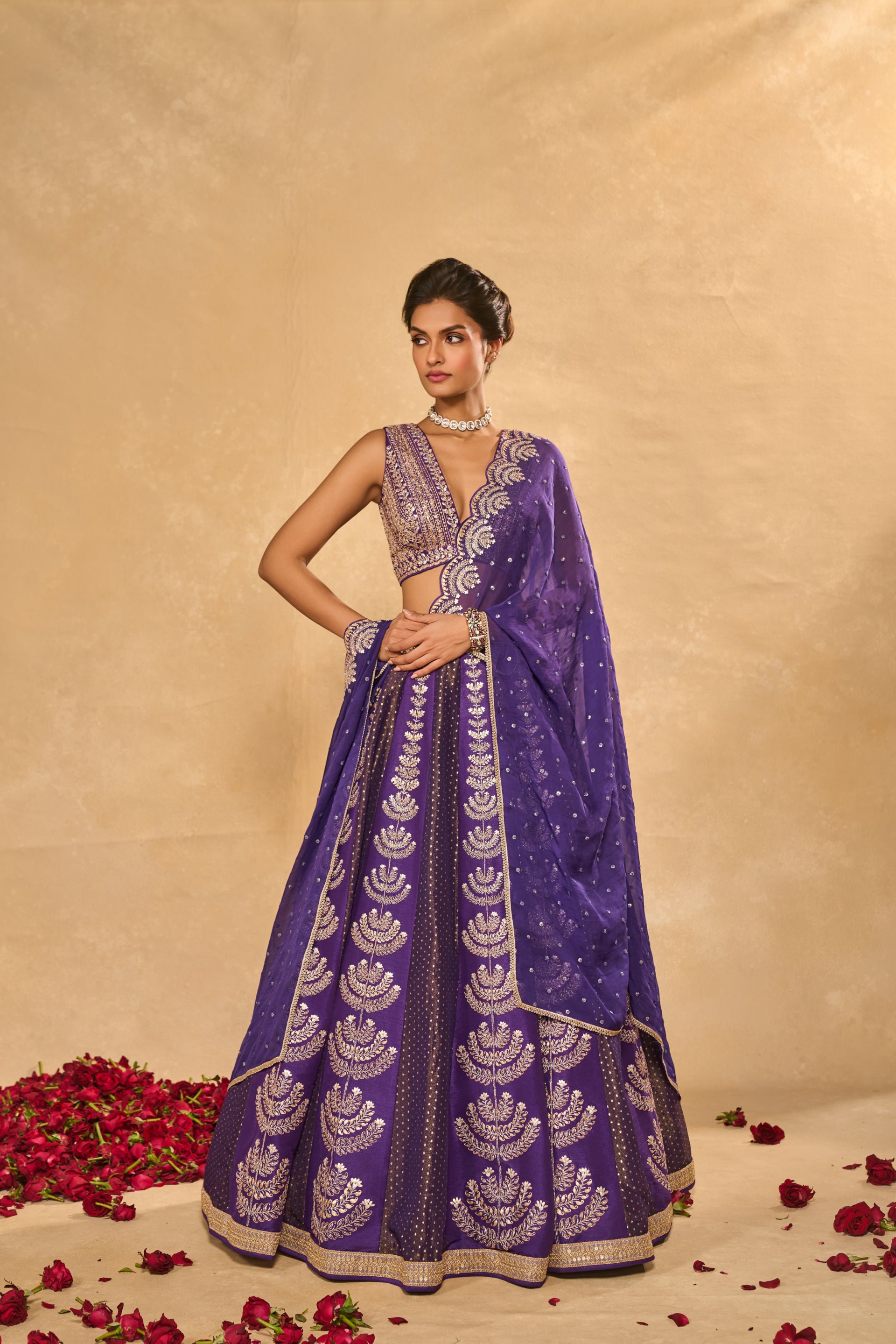 Maitri Lehenga