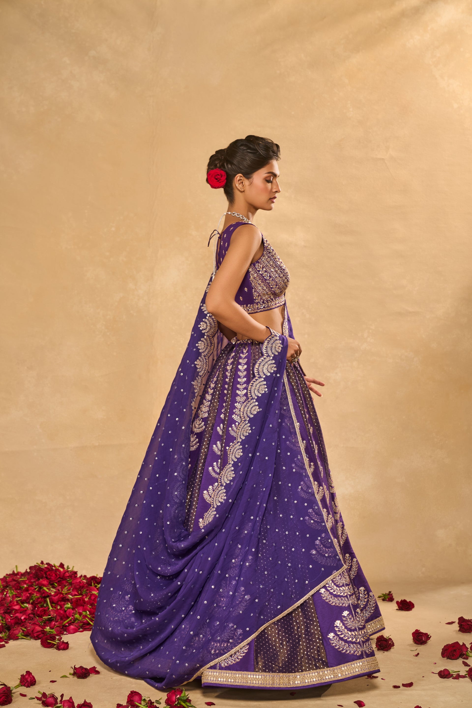 Maitri Lehenga