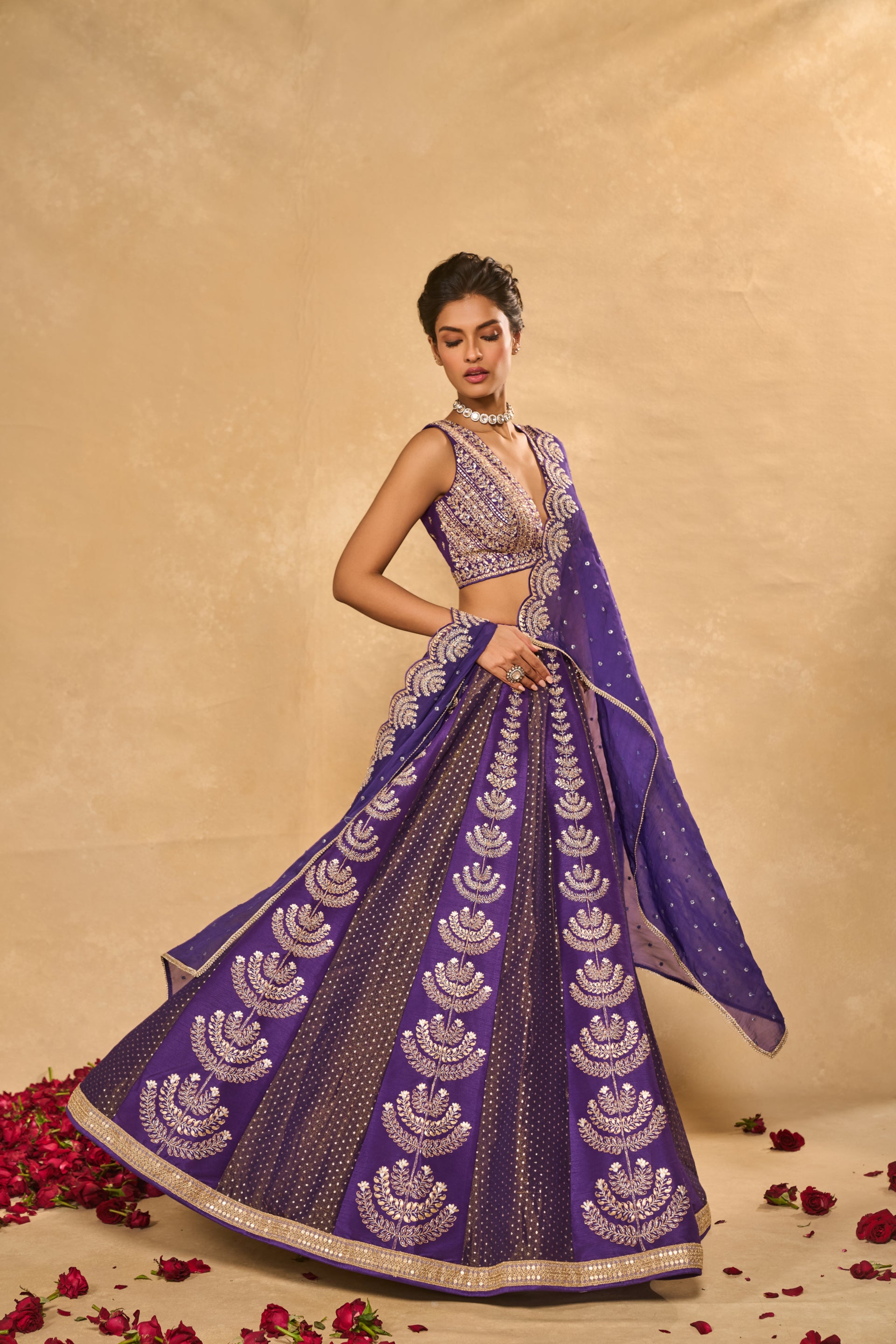 Maitri Lehenga