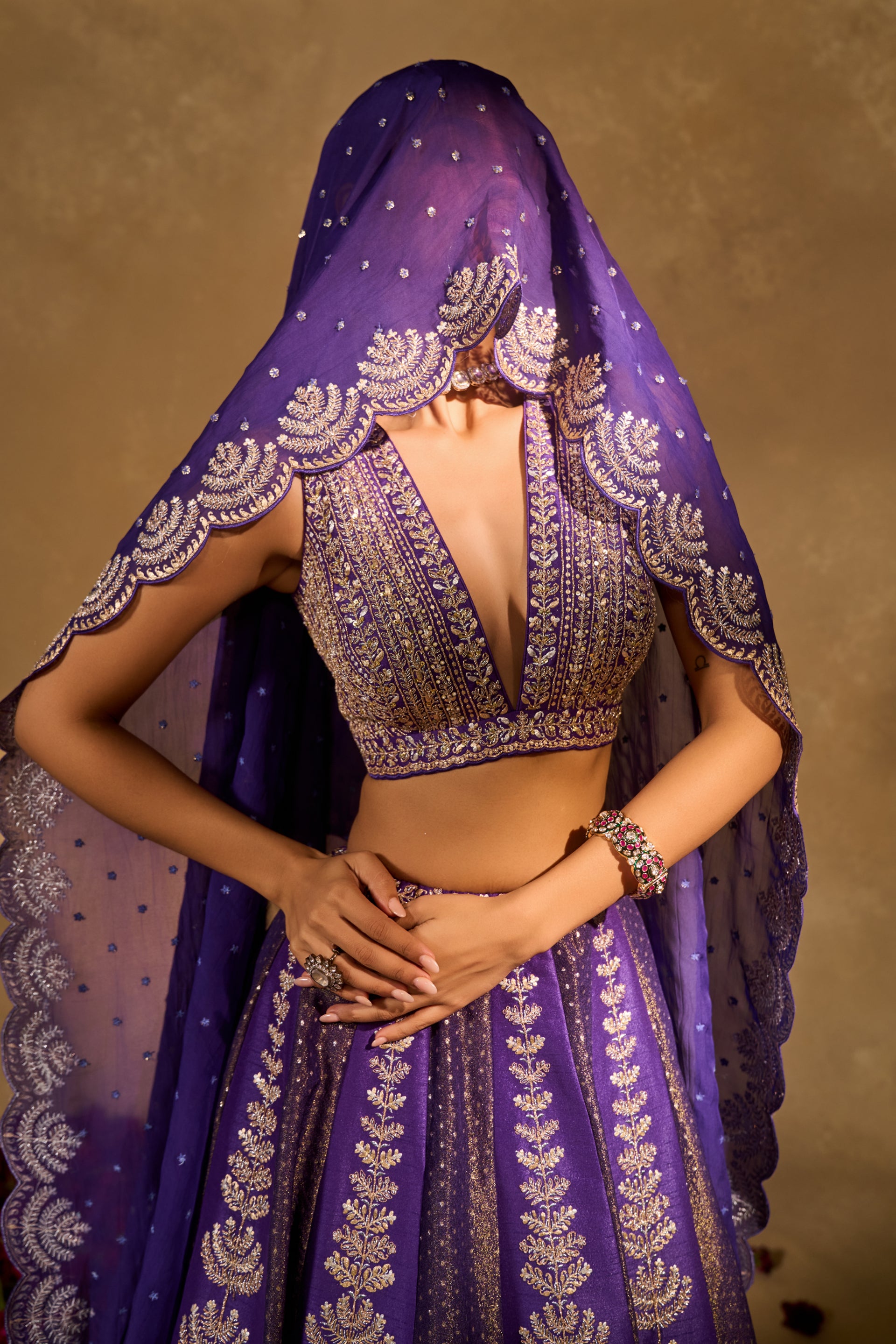 Maitri Lehenga