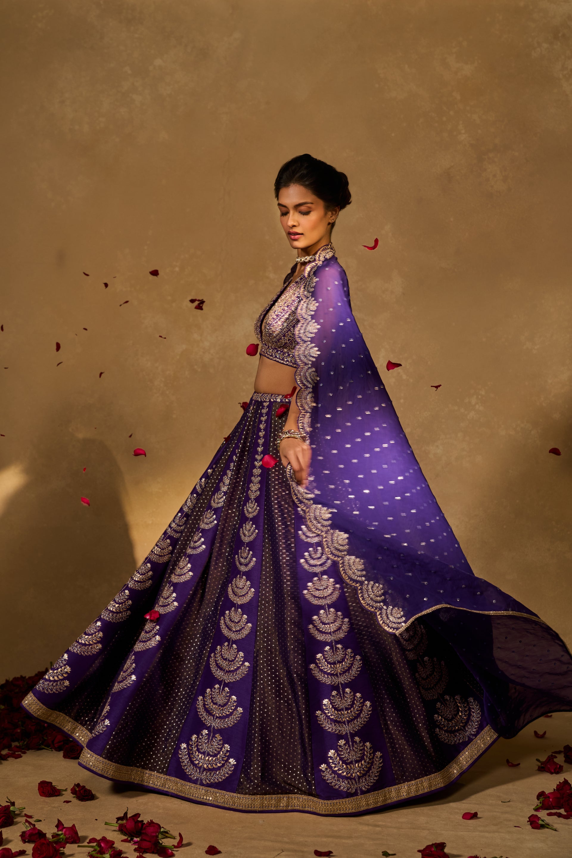 Maitri Lehenga