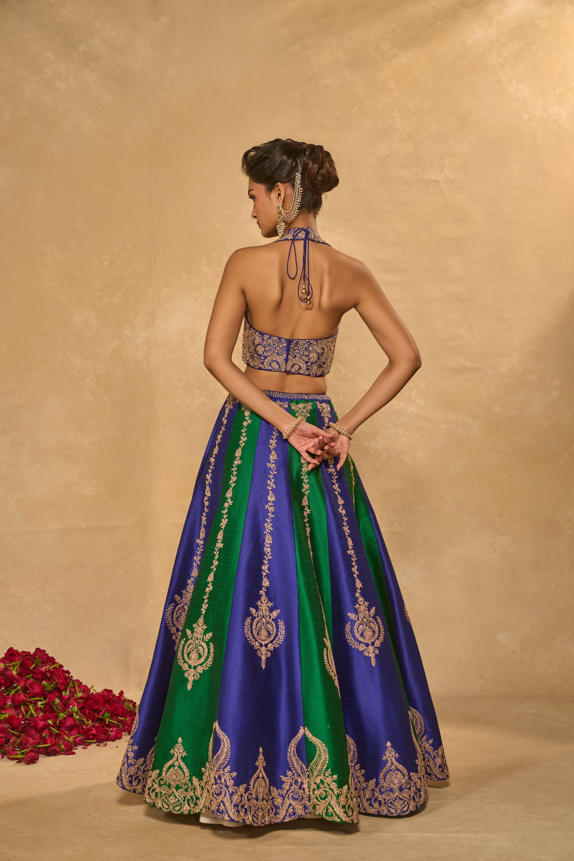 Saira Lehenga