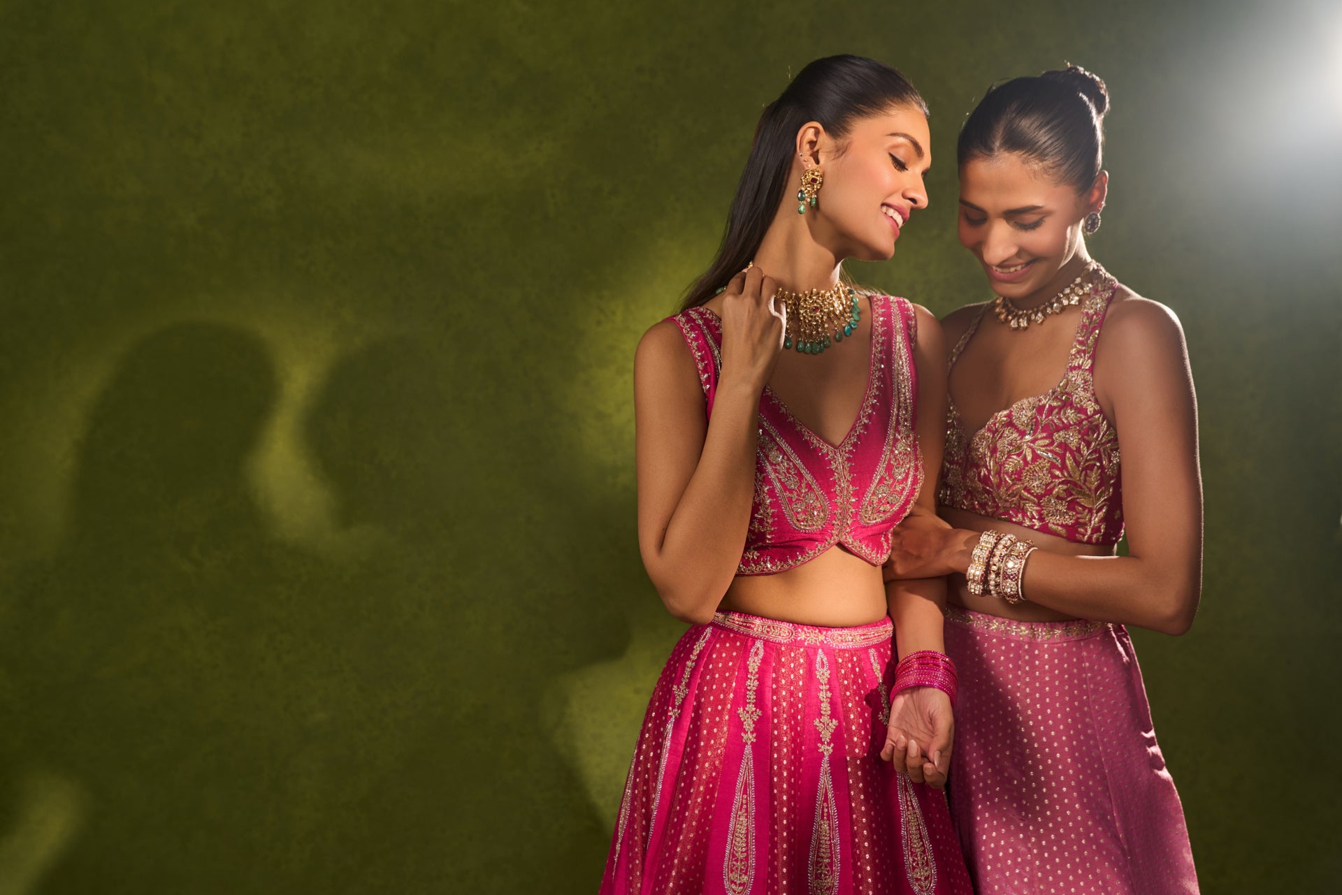 Inara Lehenga