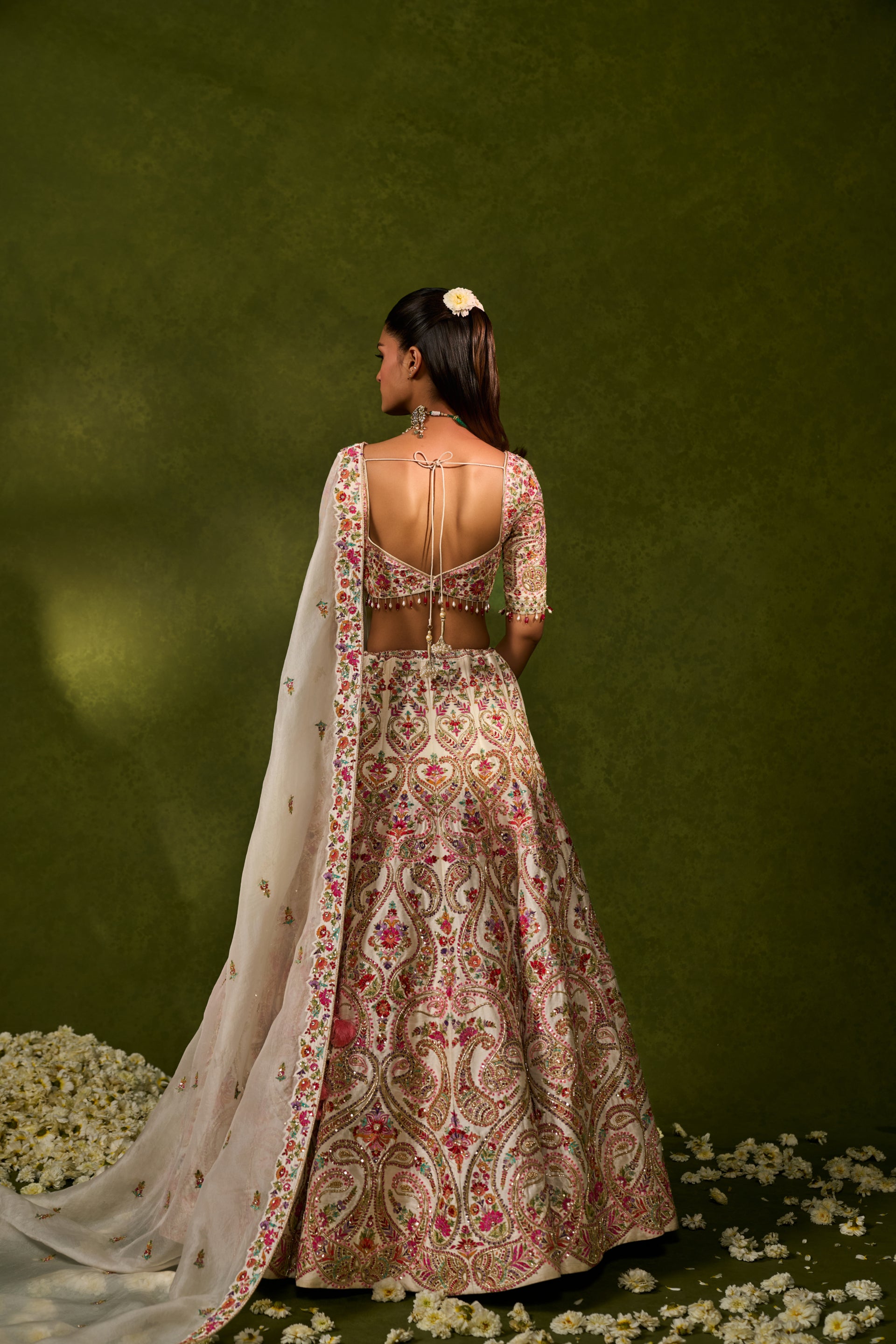 Saisha Lehenga