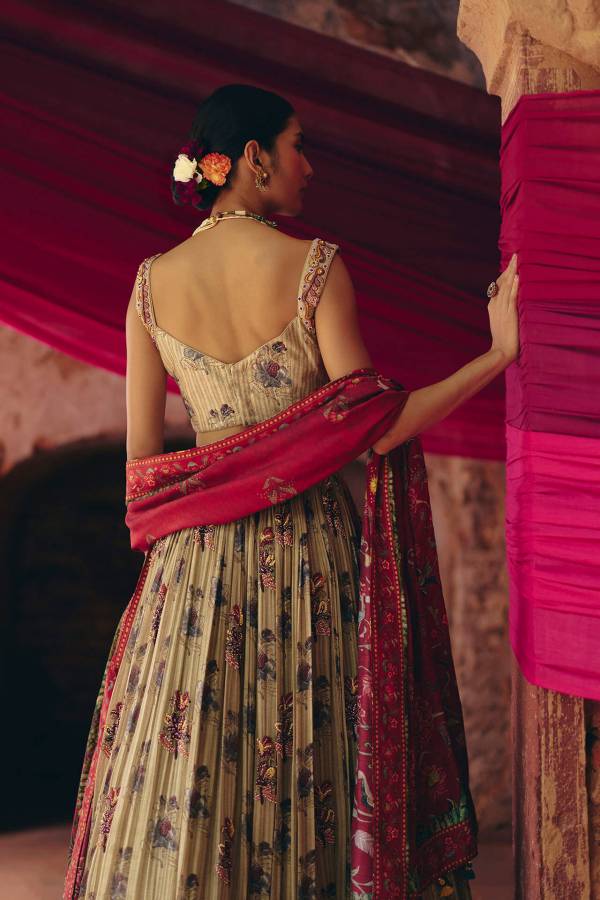 Vairat Lehenga