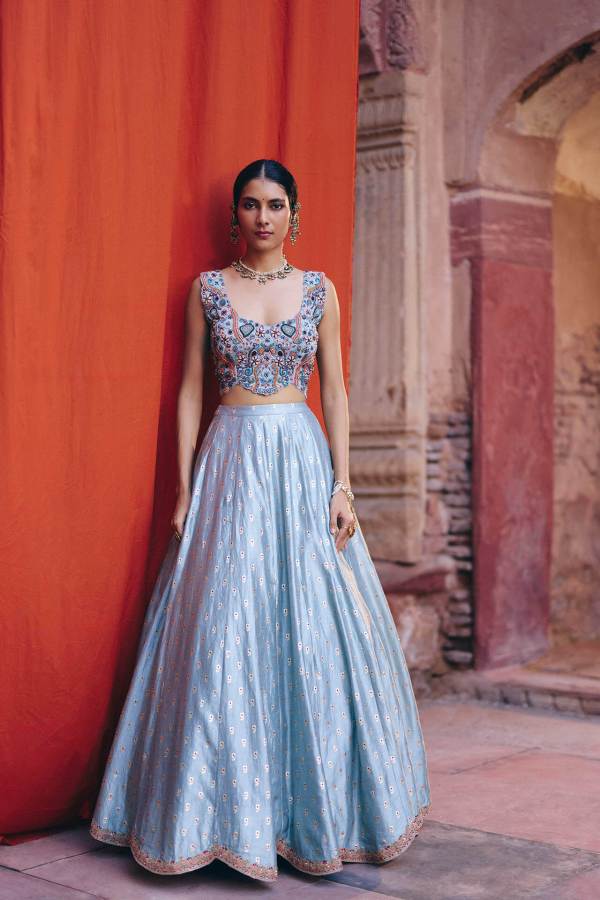 Neelam Lehenga