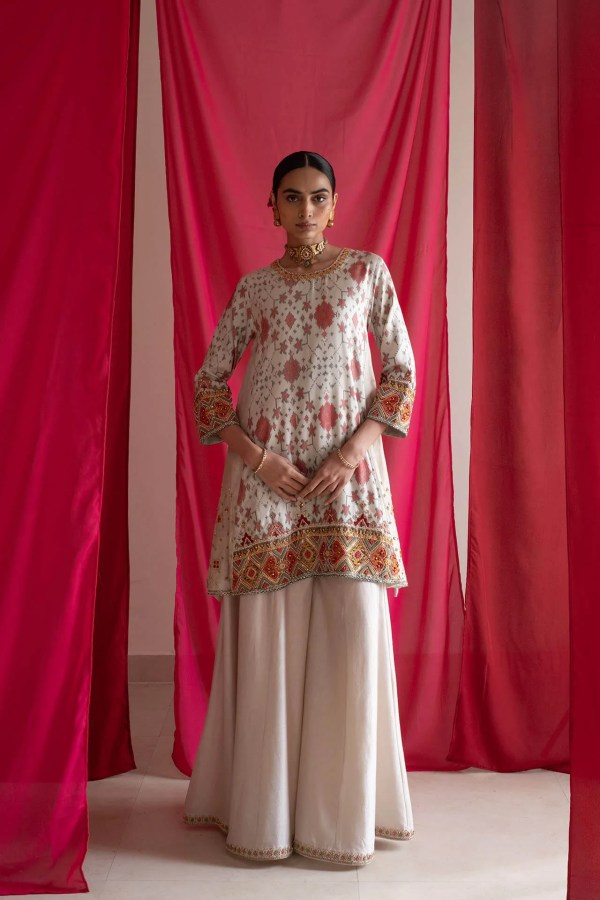 Ivory Patola Kurta