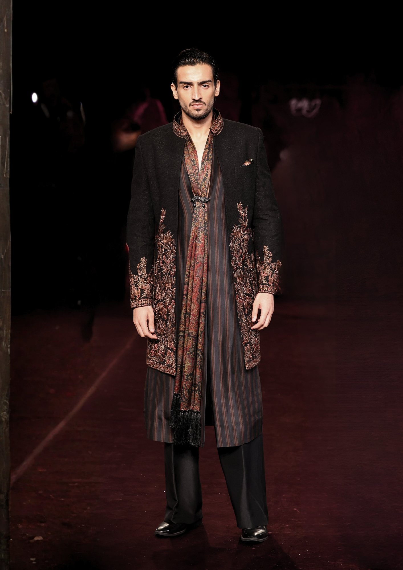Anirudh Achkan Set
