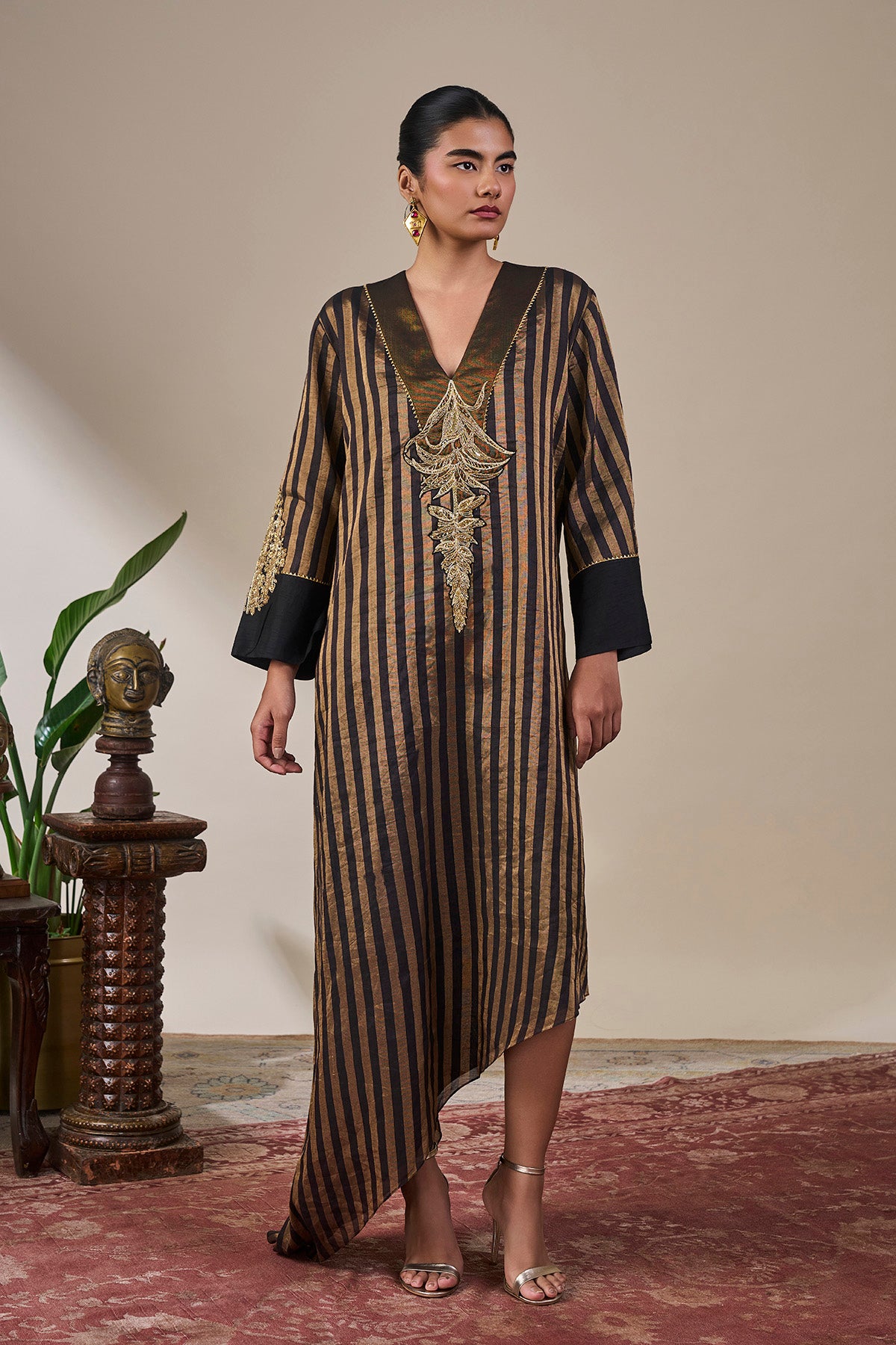 asymmetrical kaftan dress Sunny's Bridal - Masaba - Black Gold Noise Asymmetric Trumpet/Mermaid Cowl Neck Court Size:UK 18 | US 14 | 3X halloween25 Elegant boho blend crepe cady