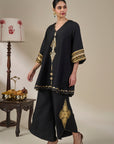 Black Pinnacle Arch Kurta Set
