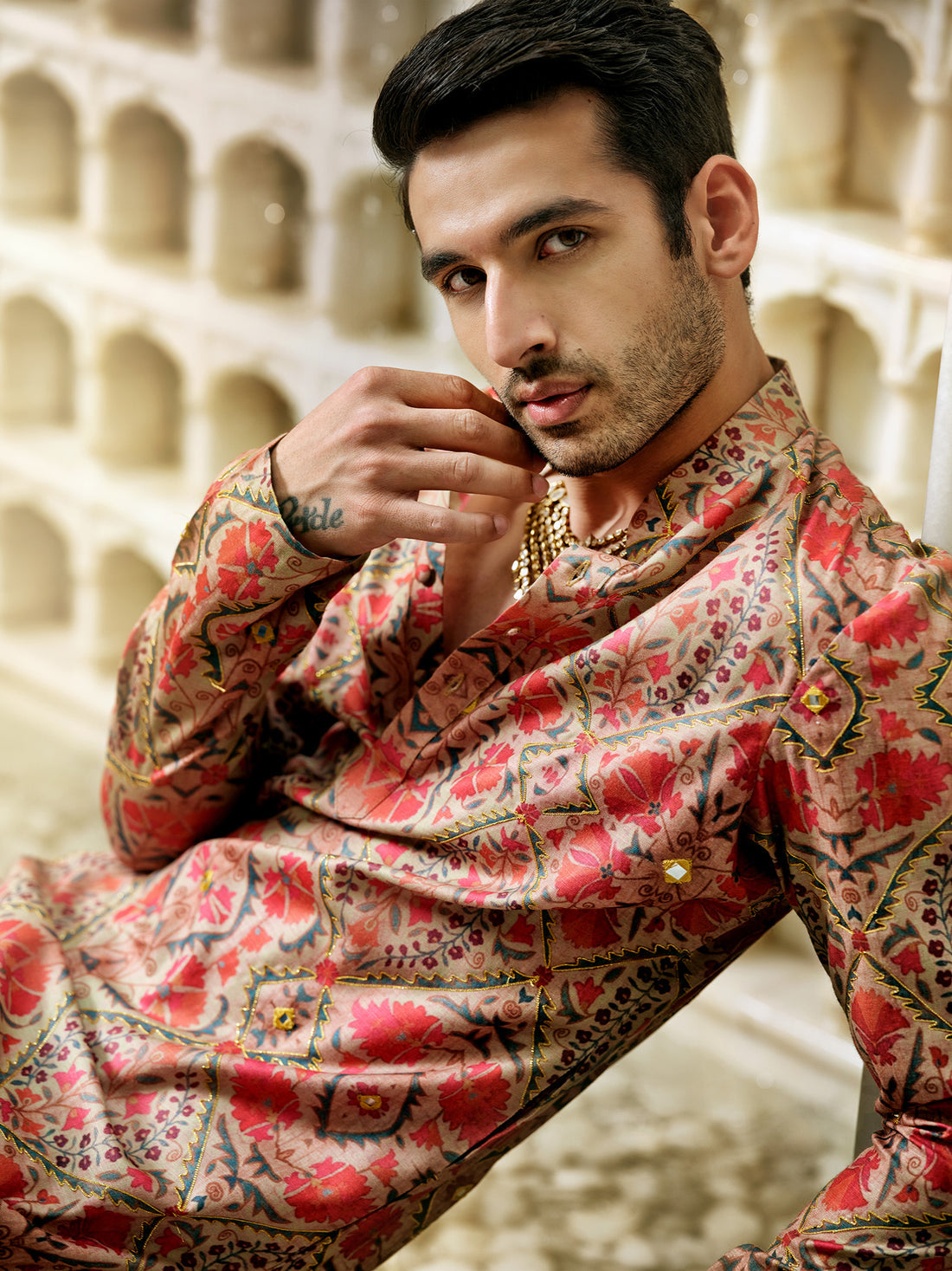 Kaukab Kurta