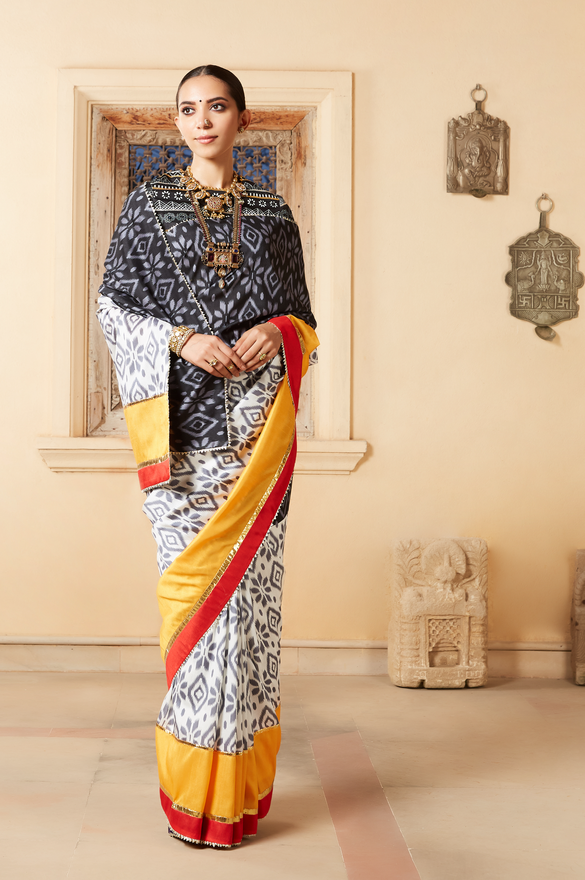 Chitra Saree With Blouse