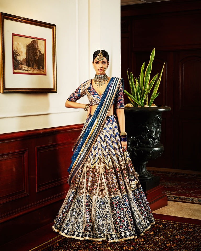 Ayra Lehenga