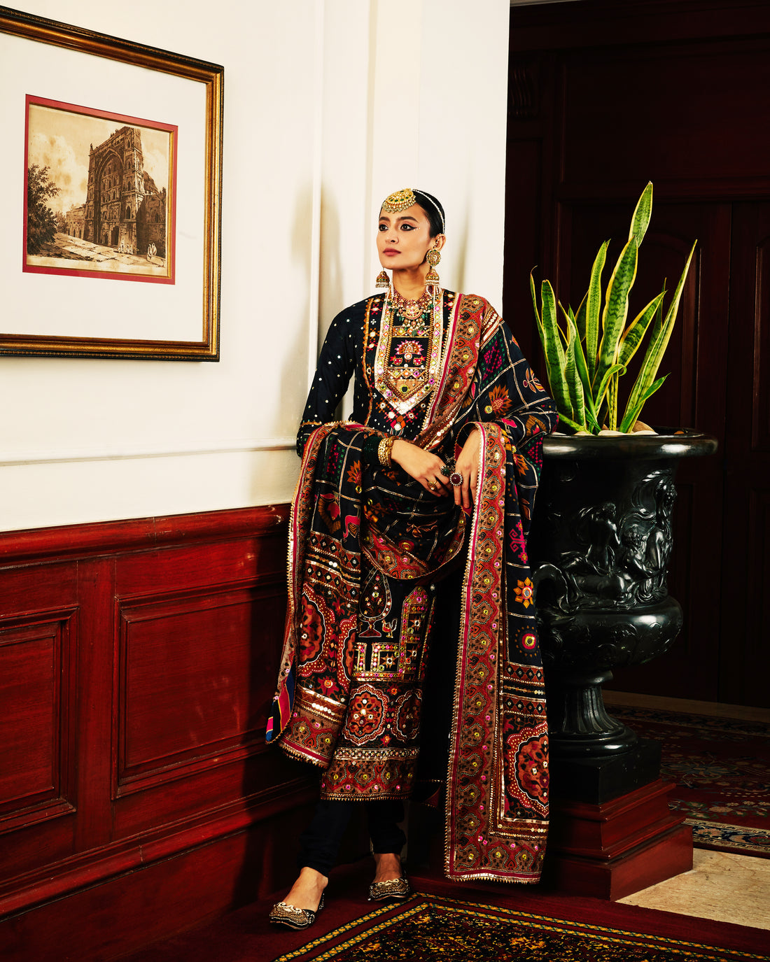 Saliha Suit