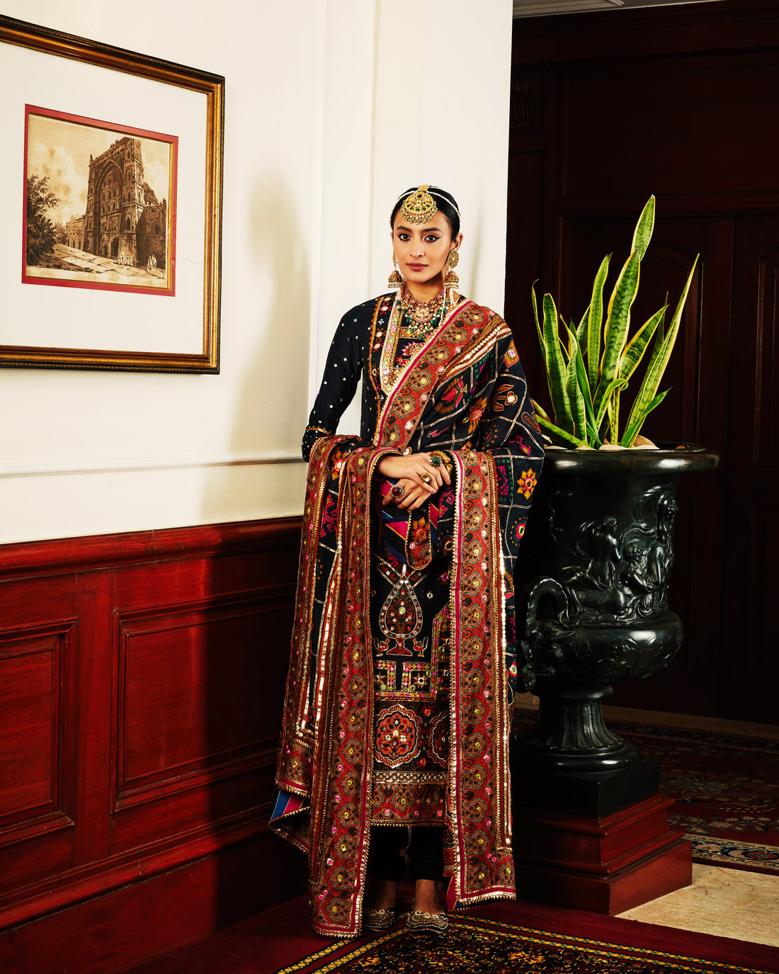 Saliha Suit
