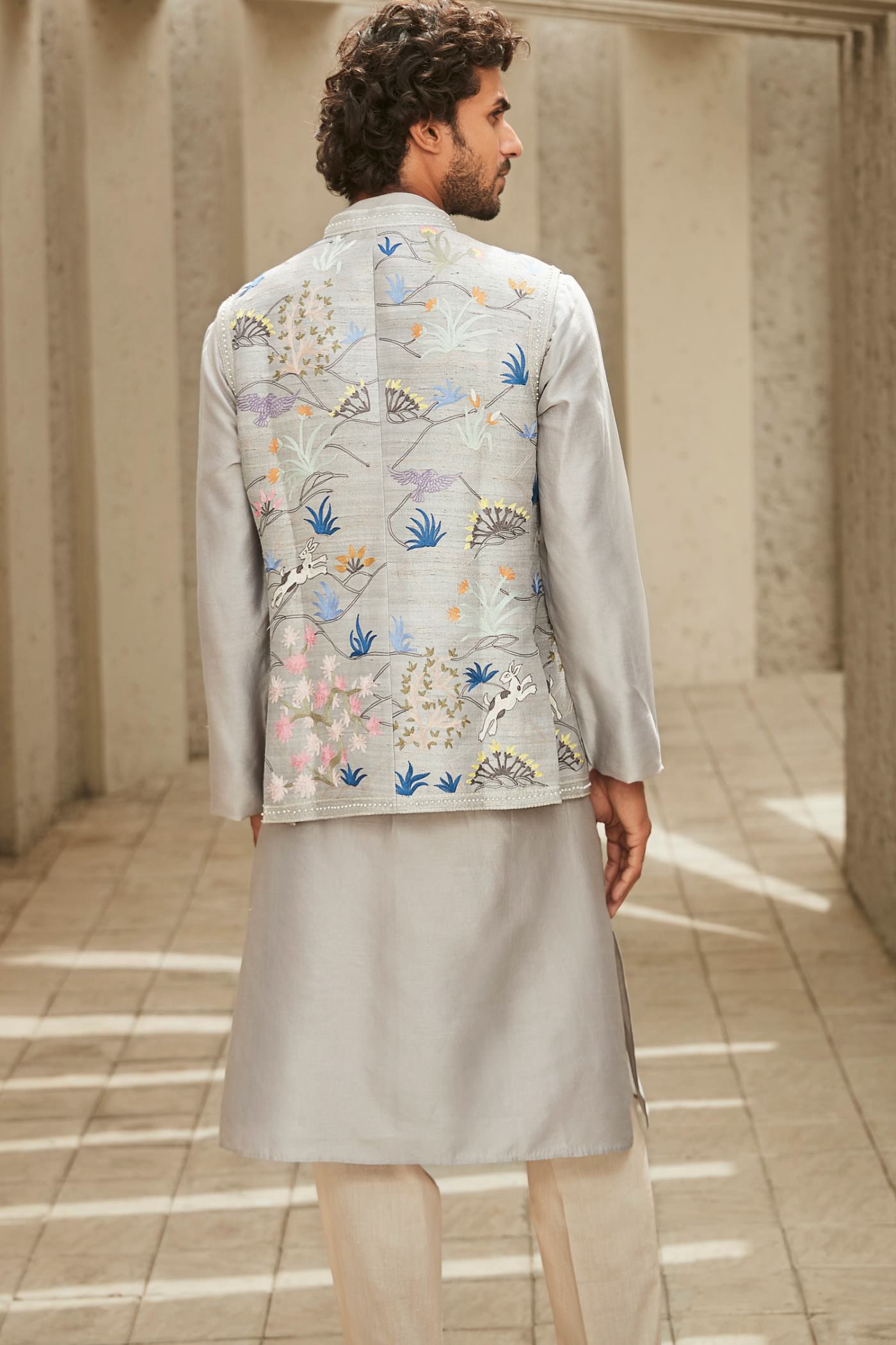 The Ivory-Hued Aari Jodhpuri Jacket