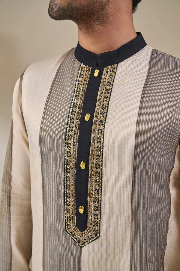 Palm Pillar Black &amp; White Kurta Set