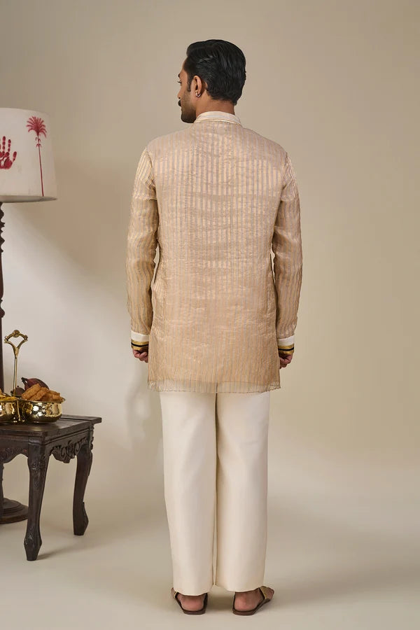Ivory Kochi Conch Lungi Set