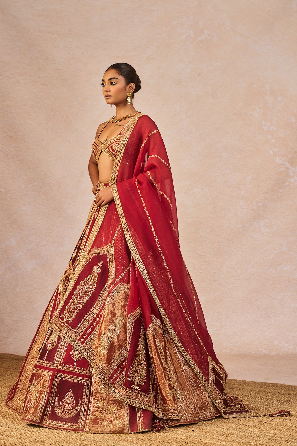 Tenu Takdi Ravah Lehenga