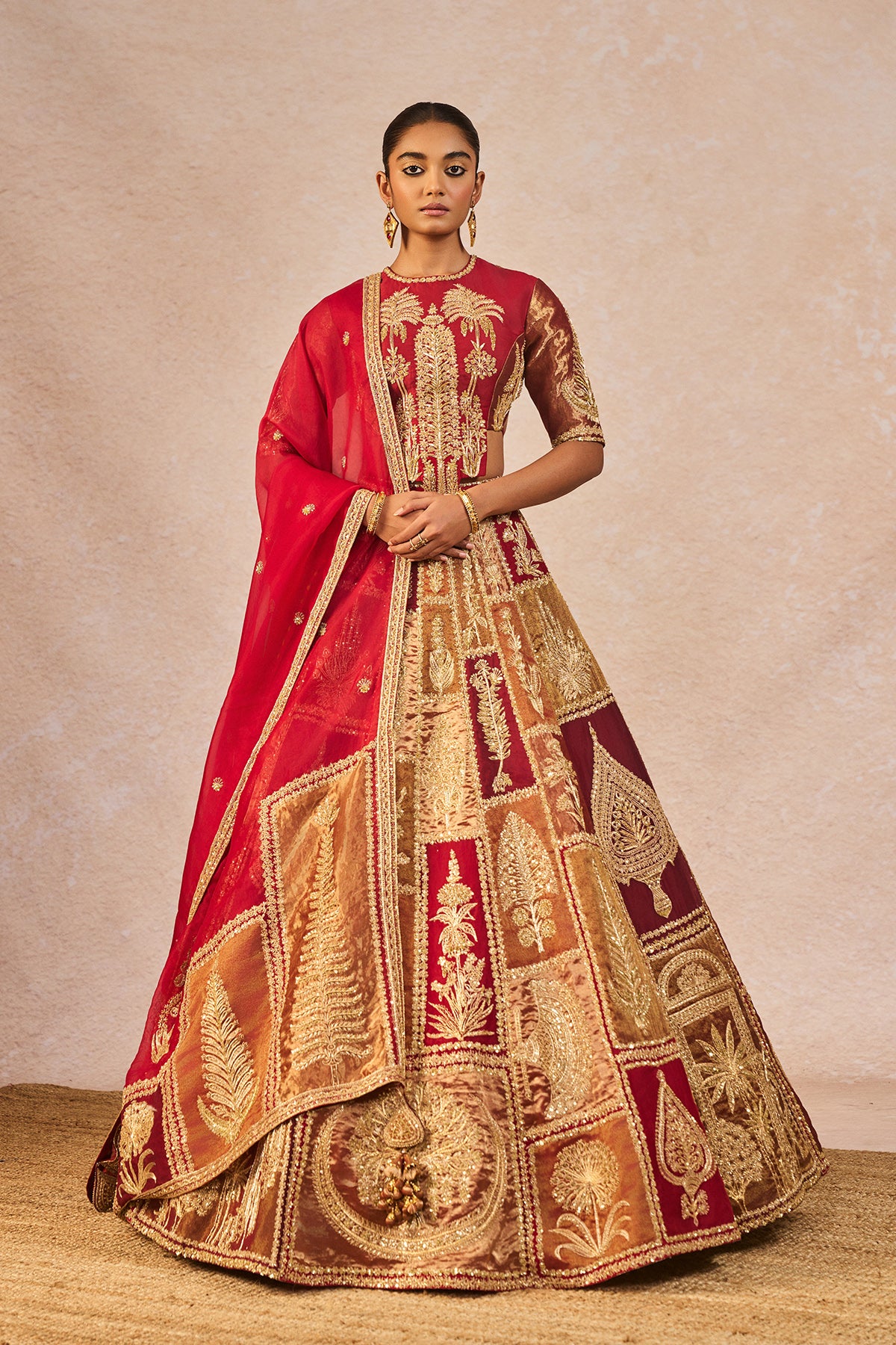Dil Ke Pass Lehenga