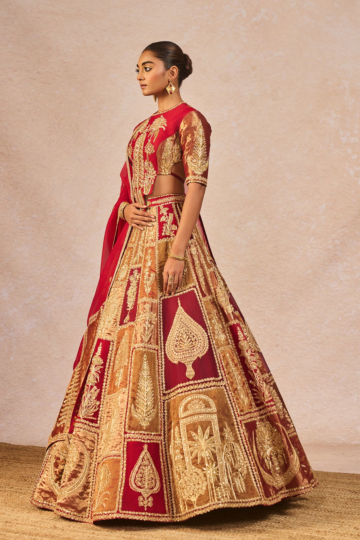 Dil Ke Pass Lehenga
