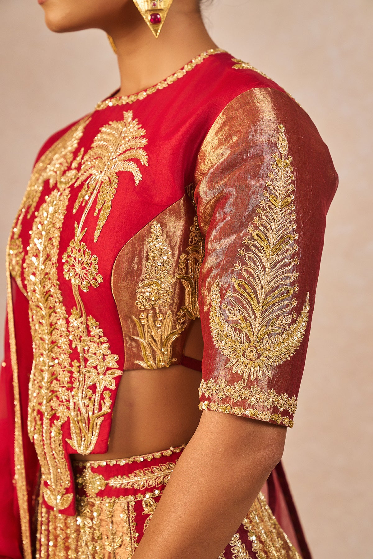 Dil Ke Pass Lehenga