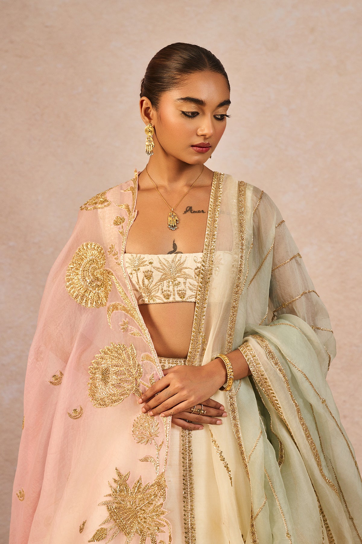 Mahek Ti Hui Chandni Lehenga