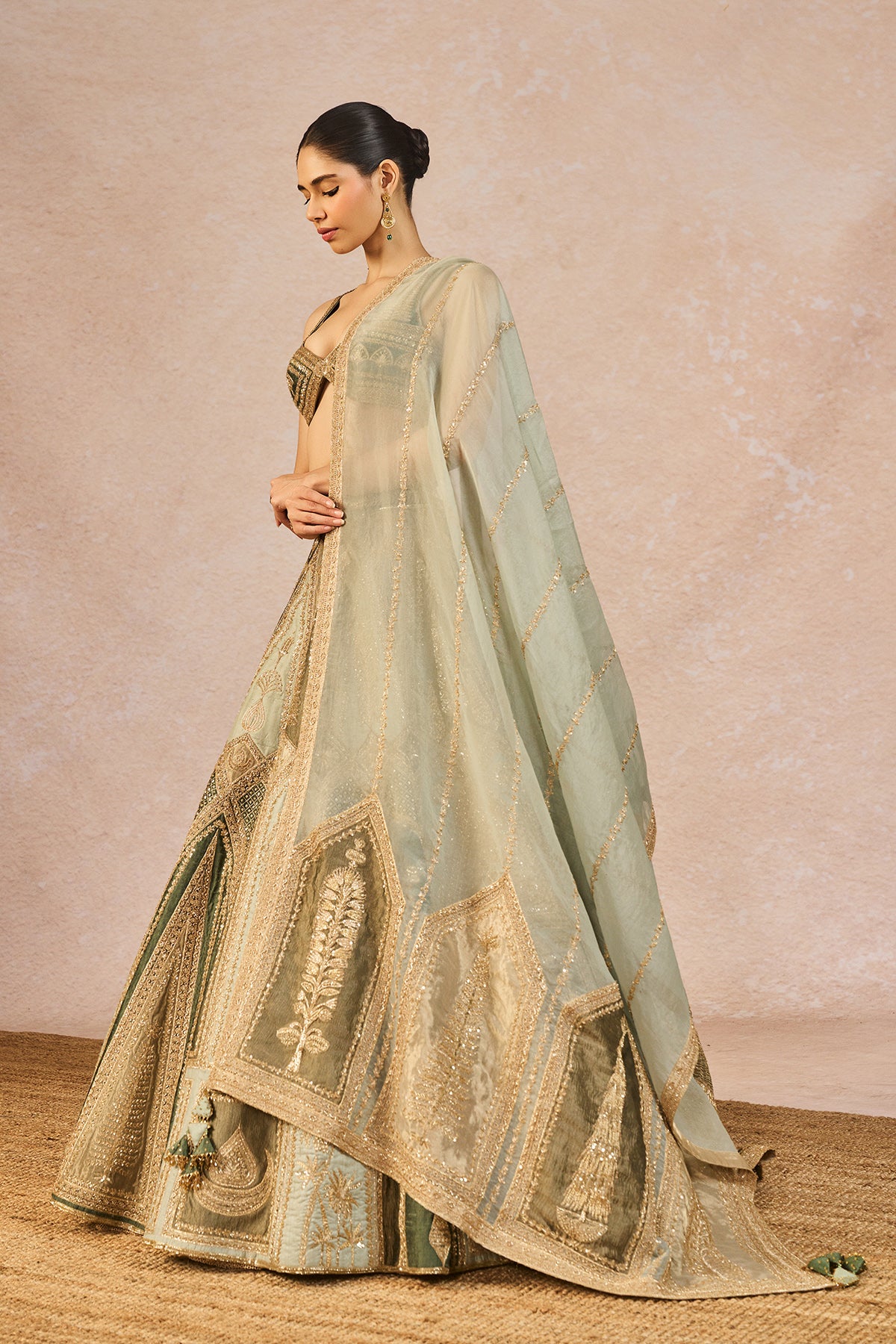 Jaise Koi Sapna Lehenga
