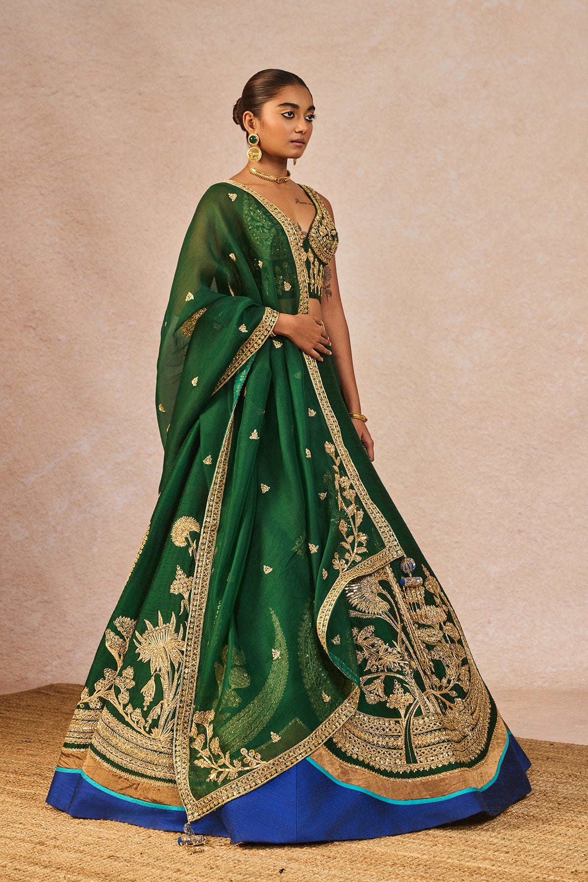 Mehendi Rachke Lehenga