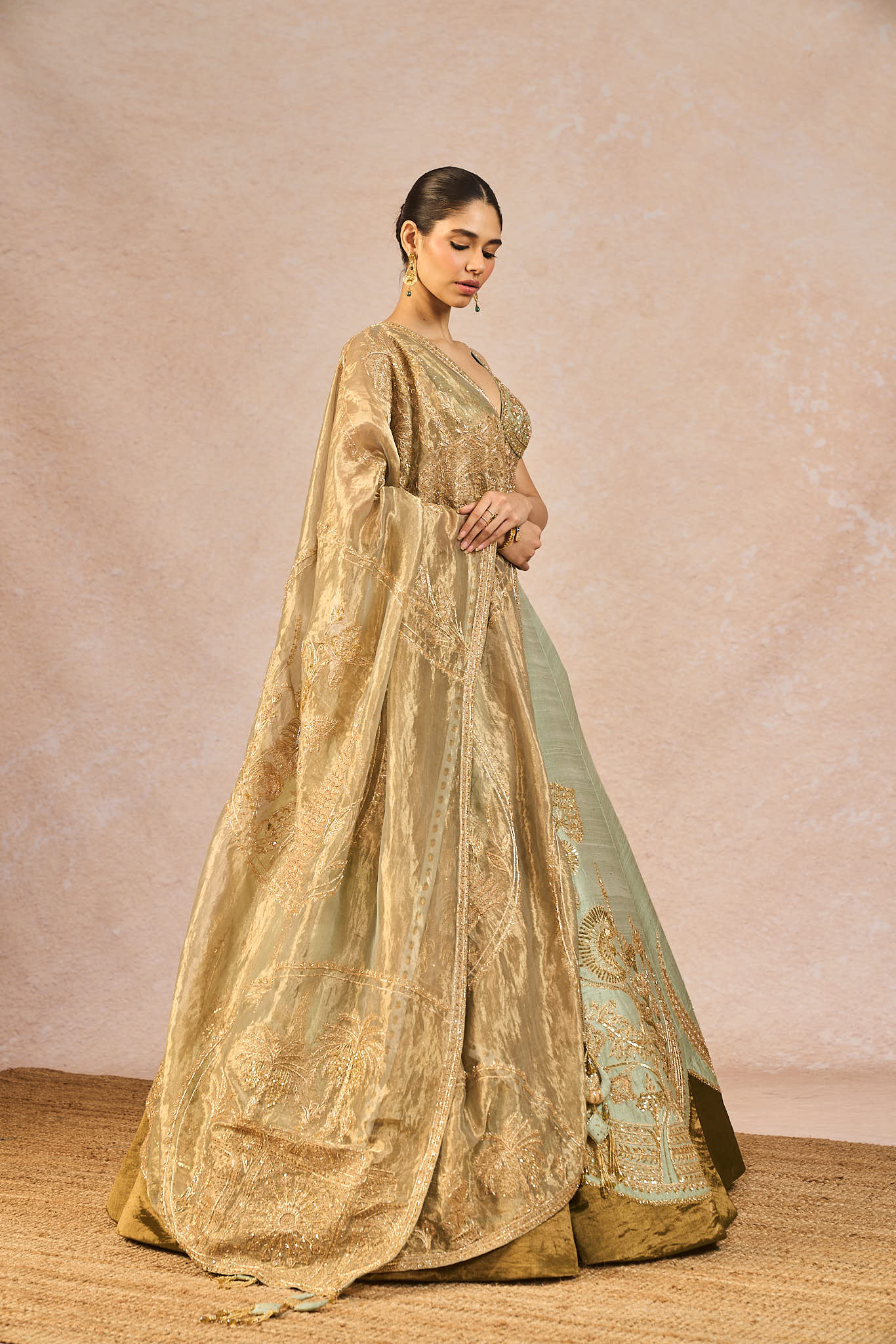 ‘Ikrar Hua’ Lehenga