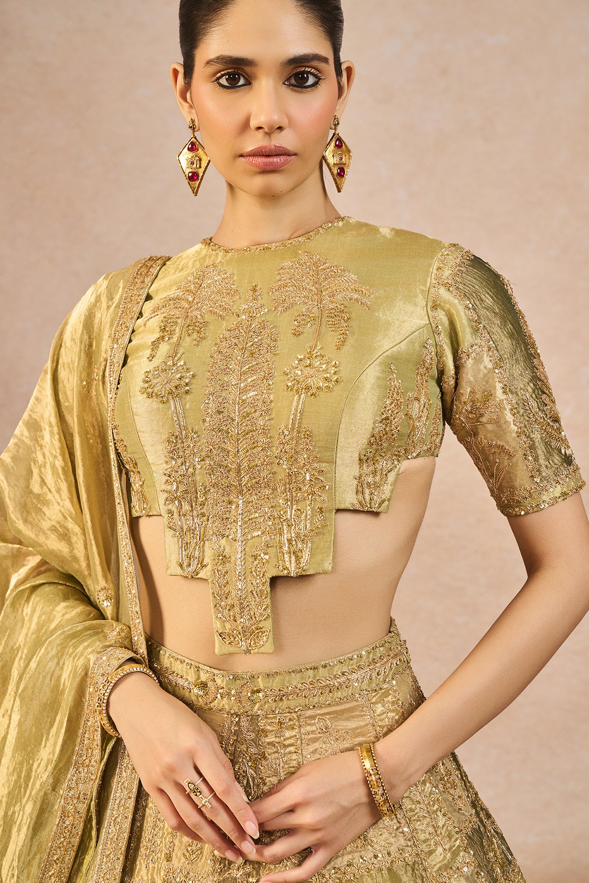 Khwabon Ki Shehzadi Lehenga