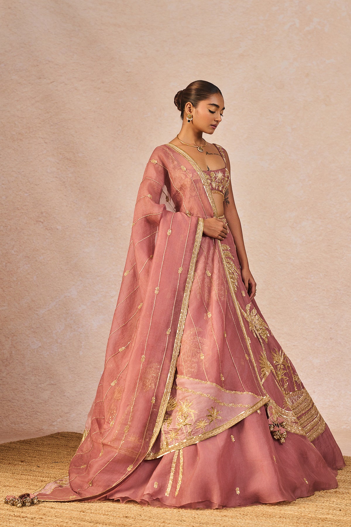 Pyaar Ke Charche Lehenga