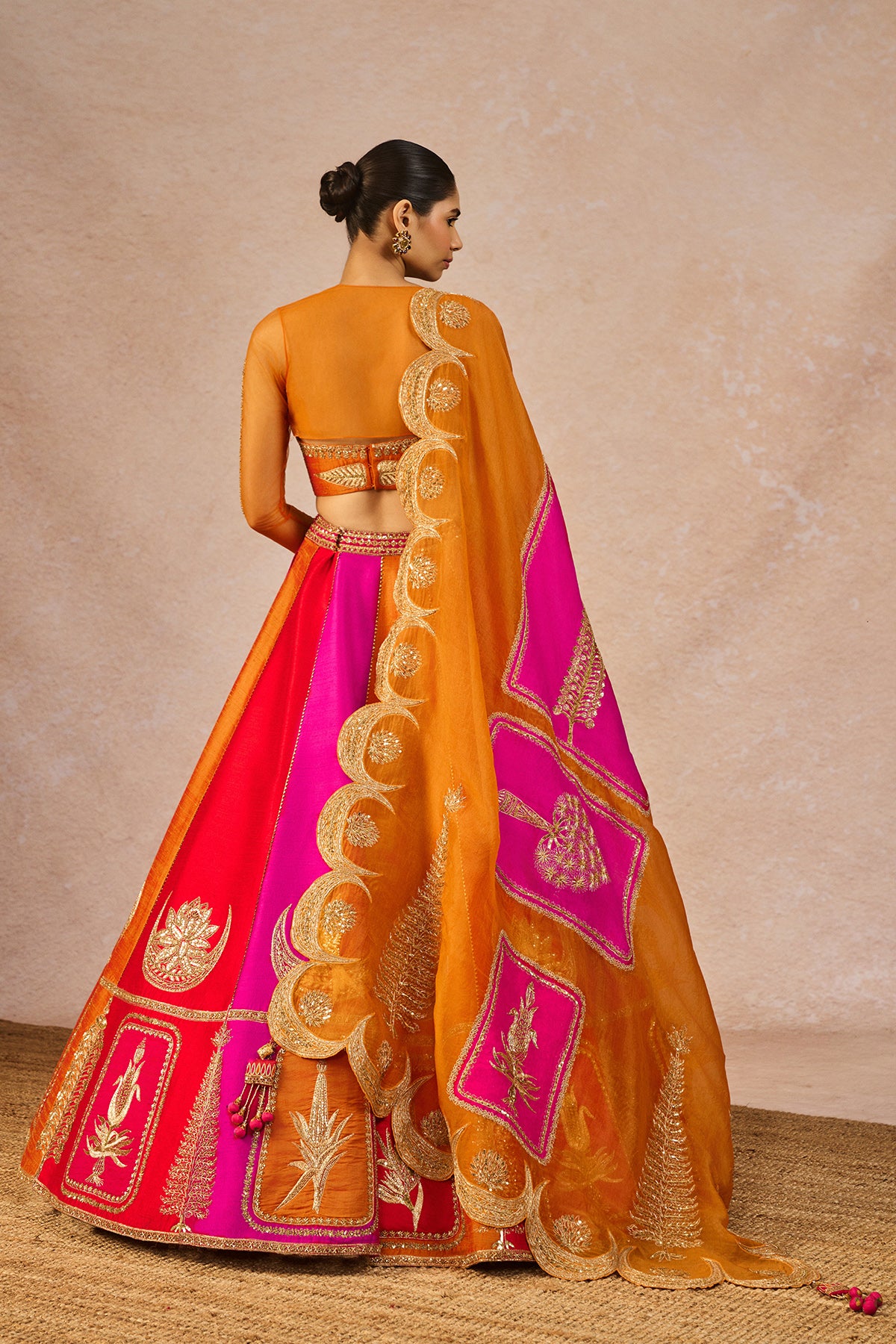 Patakha Lehenga