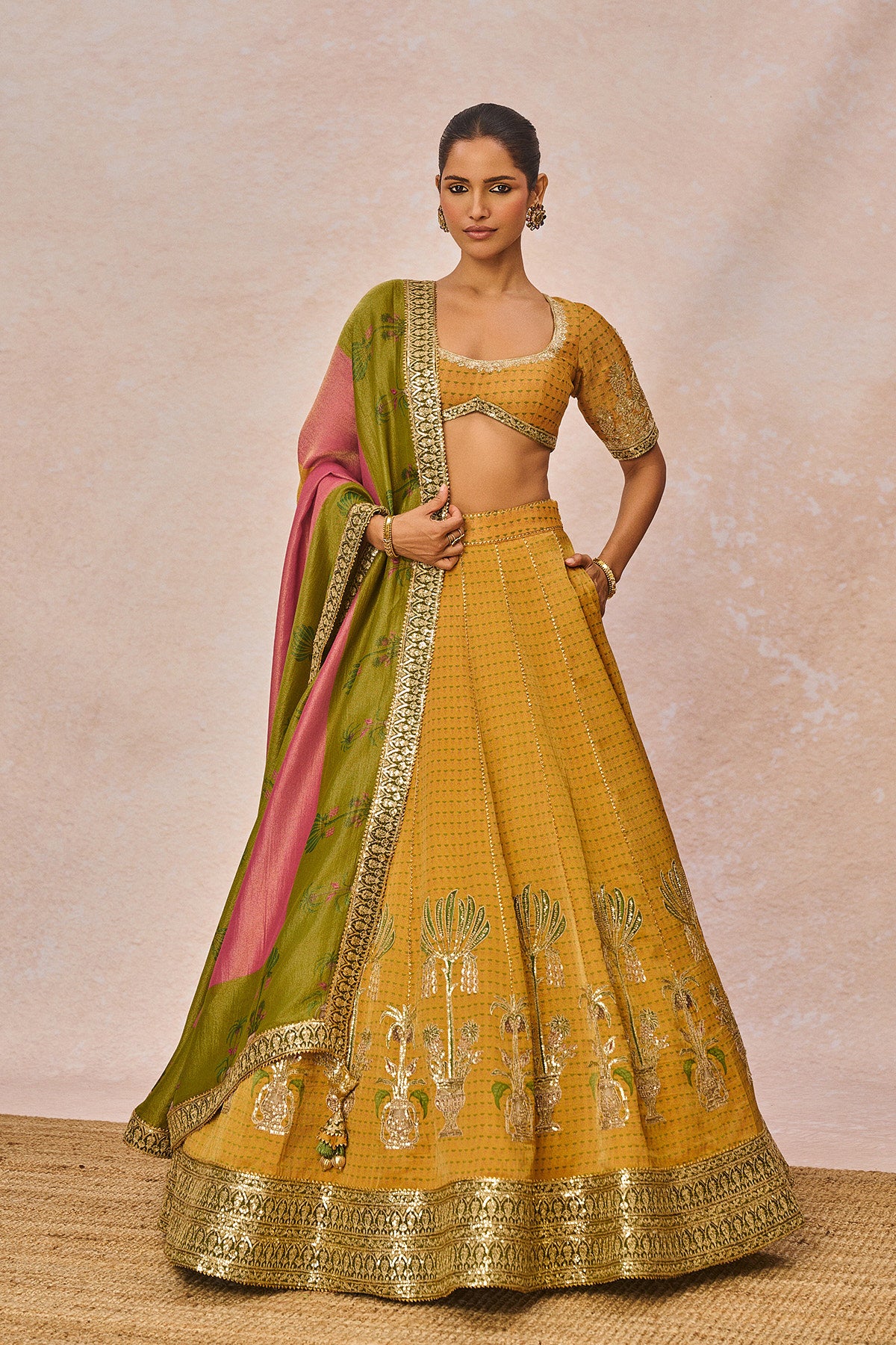 The ‘Ajnabi Ehsaas’ Lehenga Set