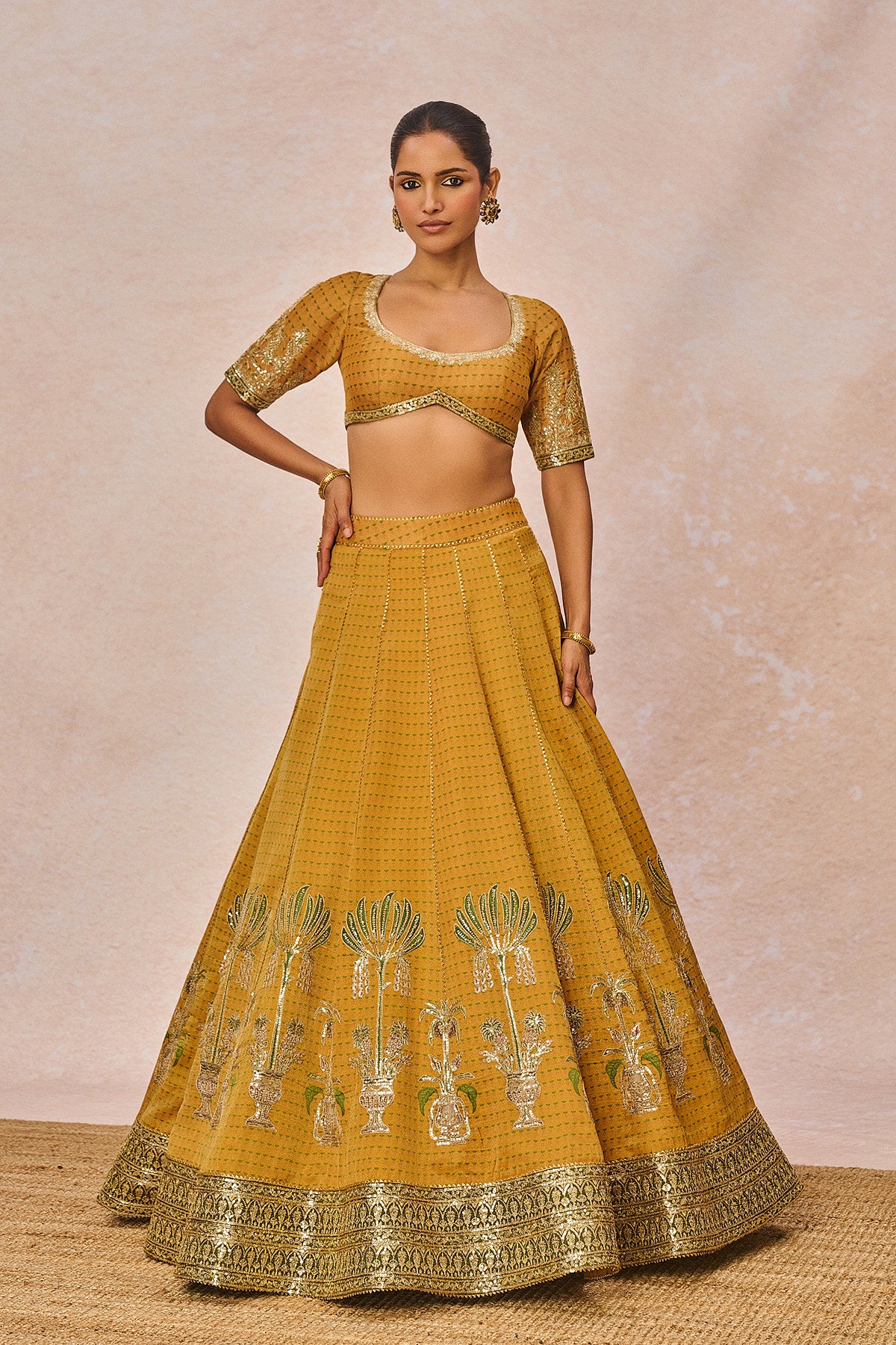 The ‘Ajnabi Ehsaas’ Lehenga Set